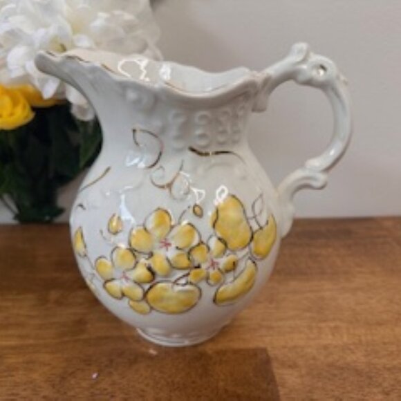 Wheeling Pottery Antique Pitcher White Embossed Floral Ruffled‎ Rim Vase Yellow - Picture 6 of 7